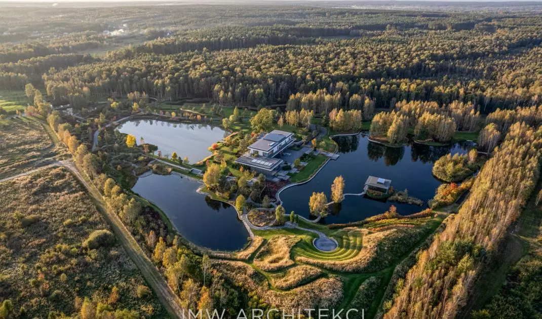 Lakefront Residence – widok z lotu ptaka 