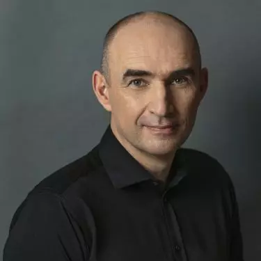 Adam Bronikowski, współzałożyciel pracowni Hola Design
