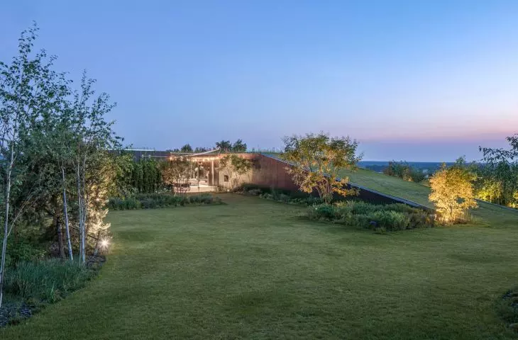 House 35.35 on the Escarpment