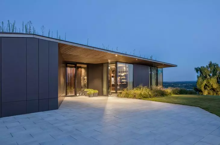 House 35.35 on the Escarpment