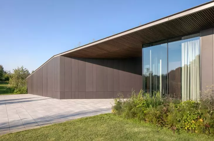 House 35.35 on the Escarpment