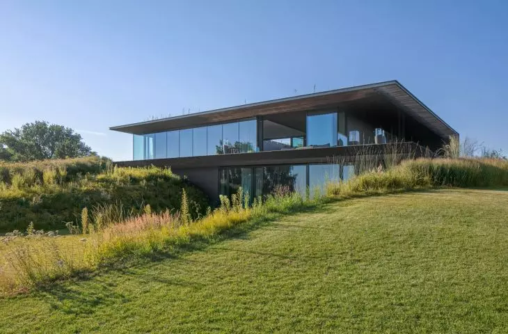 House 35.35 on the Escarpment
