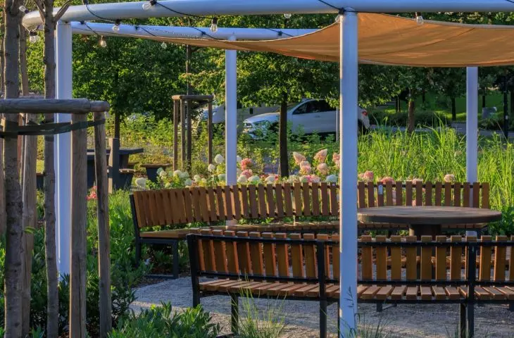 Park Oś Królewska w Miasteczku Wilanów
