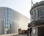 Nowa siedziba BNP Paribas Fortis to nie tylko miejsce pracy, ale także przestrzeń integrująca bank z miastem