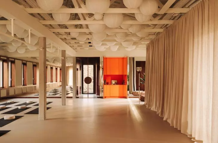 Yutori occupies 220 m² 
