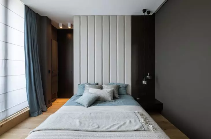 Antracytowy kolor w nowoczesnym wnętrzu, proj.: TILLA Architects