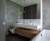 Antracytowy kolor w nowoczesnym wnętrzu, proj.: TILLA Architects