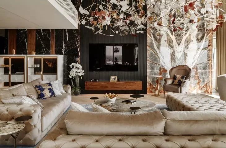 The living room of the Zlota 44 apartment is a true showcase of luxury and refined taste