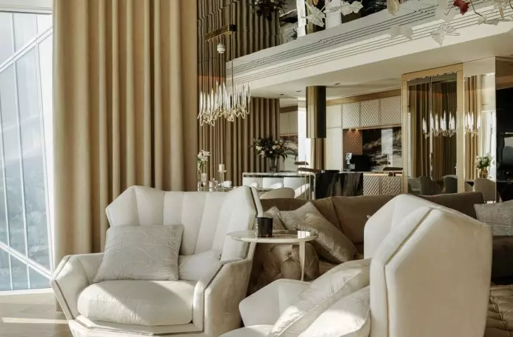 The dominant color palette is light, muted colors - shades of white, beige and gray - which optically enlarge the space and introduce an atmosphere of tranquility