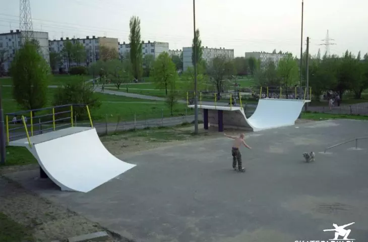Concrete skatepark in Łódź