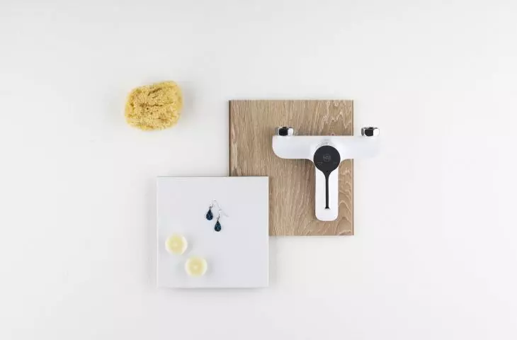 Black or white in the bathroom? - White faucet from the Angelit collection