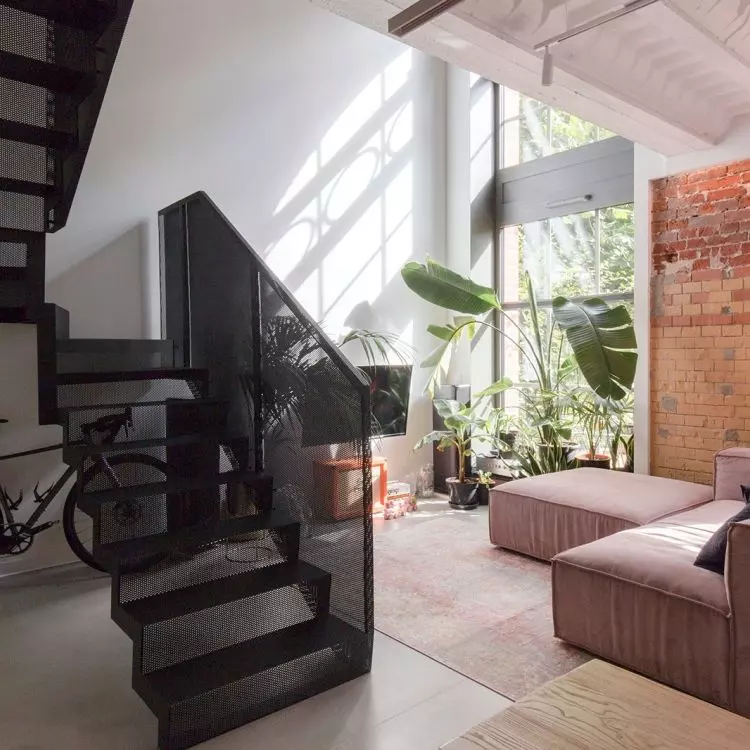 Pink sofa adds variety to subdued color scheme