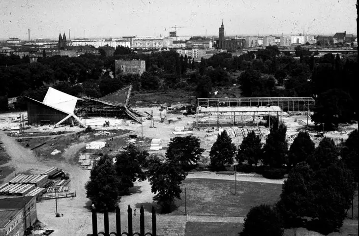 Hyparschale in Magdeburg