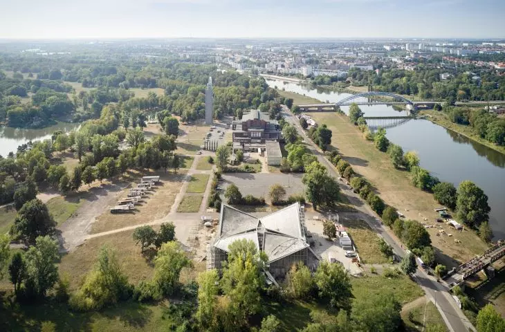 Hyparschale in Magdeburg