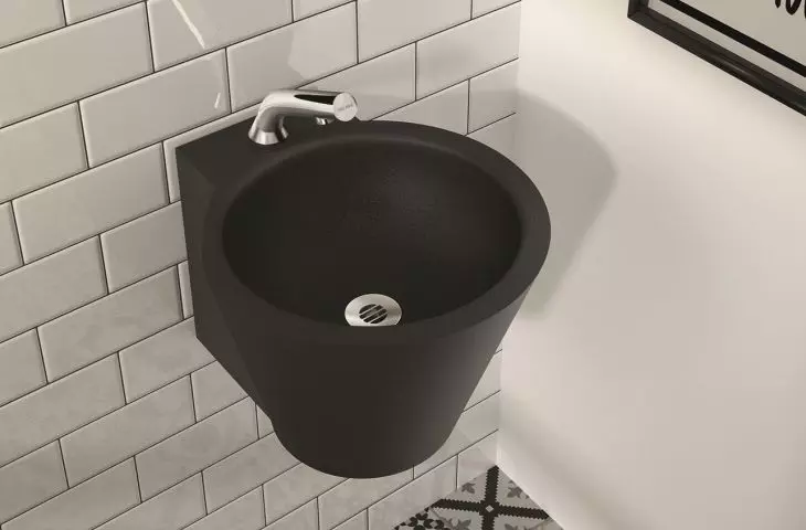 Chrome BINOPTIC valve and black MINI BAILA washbasin from DELABIE