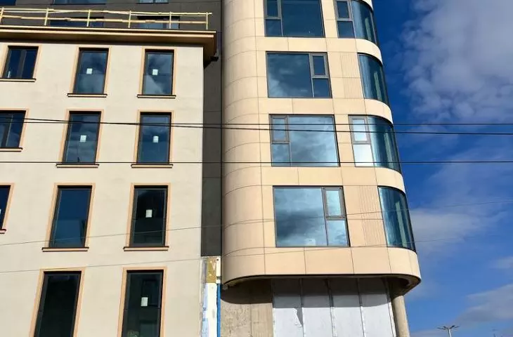 New building on the site of WROBIS at the intersection of Szewska and Kazimierza Wielkiego Streets in Wrocław