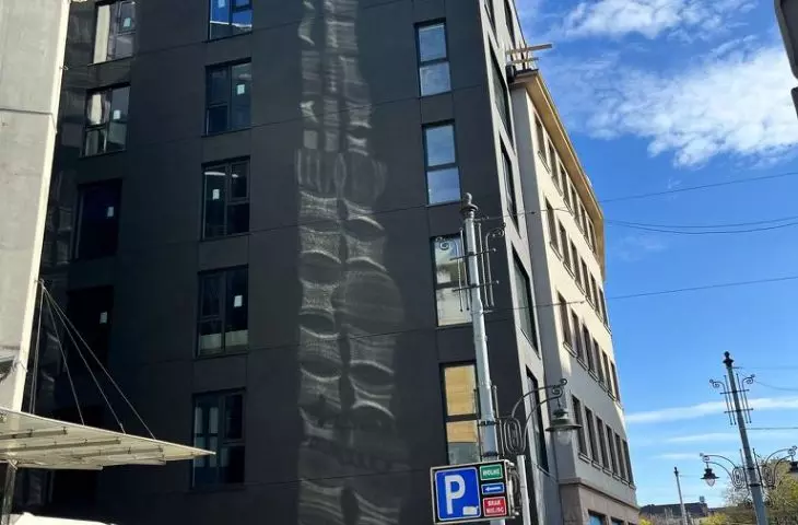 New building on the site of WROBIS at the intersection of Szewska and Kazimierza Wielkiego Streets in Wrocław