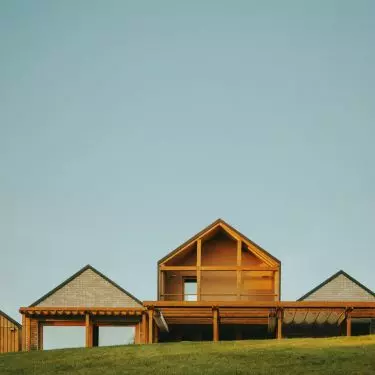 The project is a reinterpretation of the classic rural farm layout