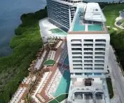 Grand Island, Hyatt Vivid / Dreams