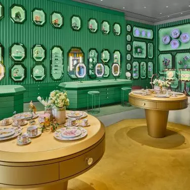 The collection includes dishes and figurines of animals and fruits
