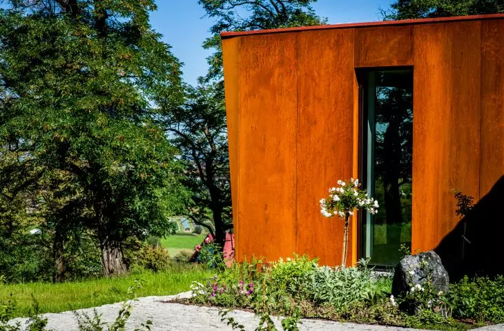 Rewaloryzacja zabytkowego folwarku w Chorowicach, proj.: Karpiel Steindel Architektura
