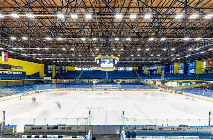 Field hockey hall