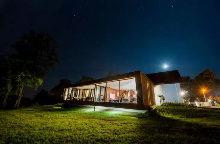 Rewaloryzacja zabytkowego folwarku w Chorowicach, proj.: Karpiel Steindel Architektura