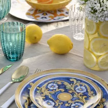 Such an arrangement is a true tribute to the Italian lifestyle