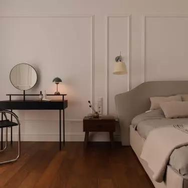 Owners' bedroom on the first floor of the house 