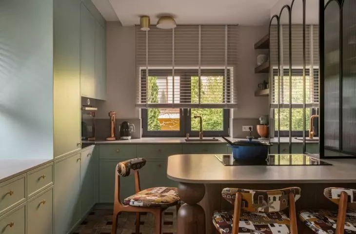 A view of an eclectic-inspired kitchen 