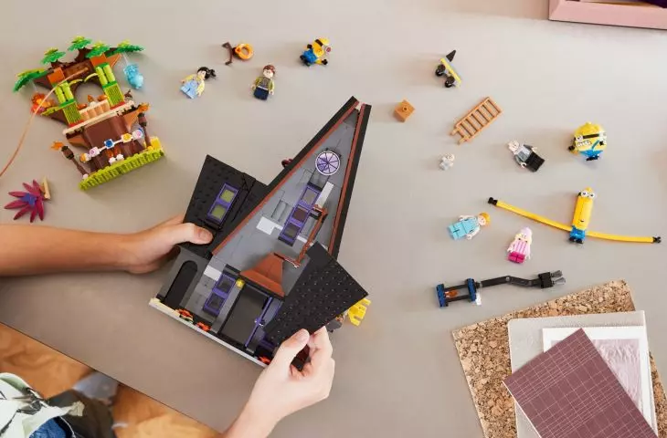 The set to build a family residence of Gru and the minions is the perfect gift for all fans of the series