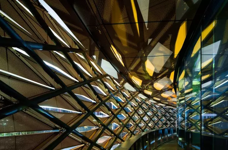 Infinitus Plaza in Guangzhou is equipped with a smart building management system that monitors temperature, carbon dioxide levels and pollution