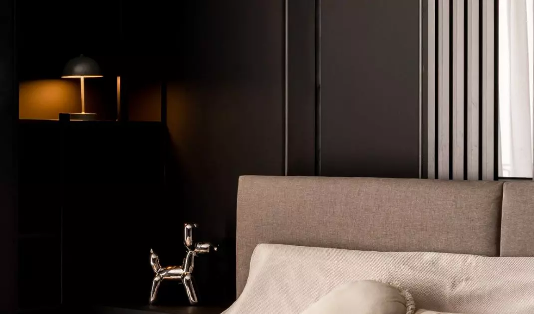 Czarny apartament przy Łazienkach Królewskich