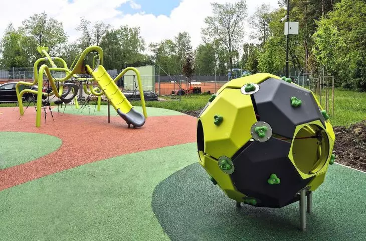 Plac zabaw Czechy, miasto Hulín