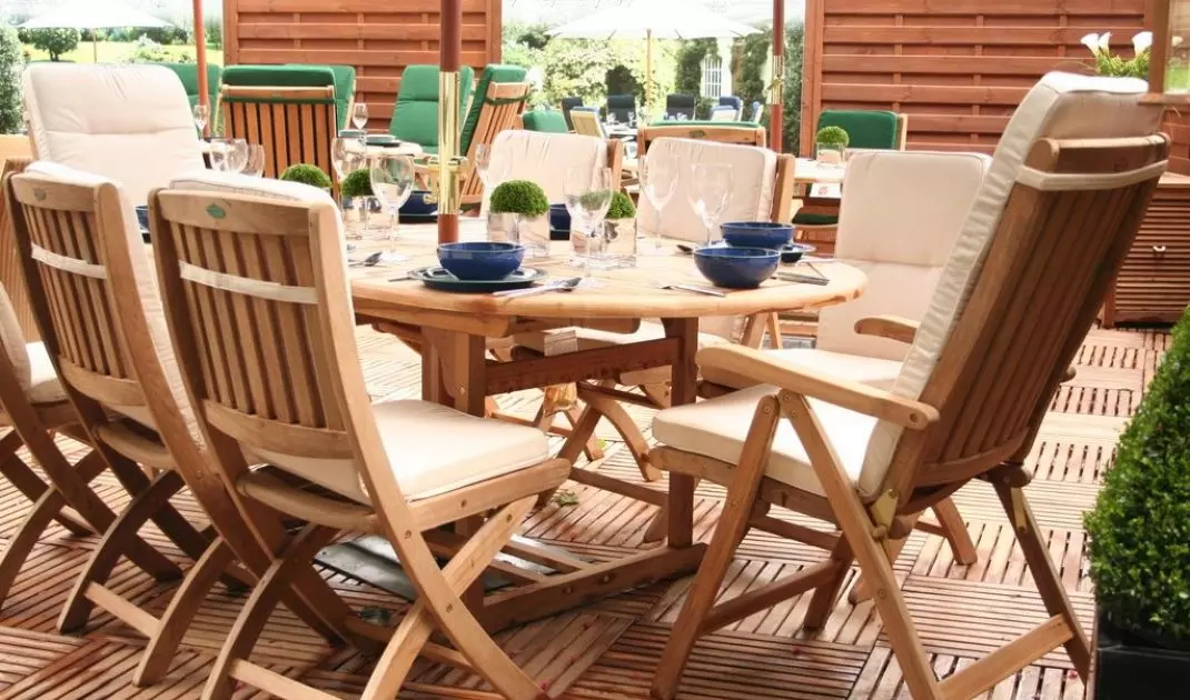 Maintenance of wooden garden furniture is a process that ensures its longevity and beautiful appearance