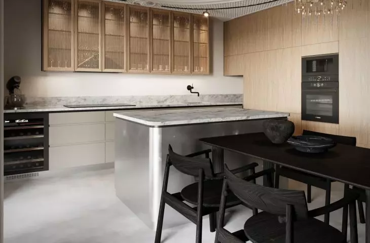 Dining room connected to the kitchen 
