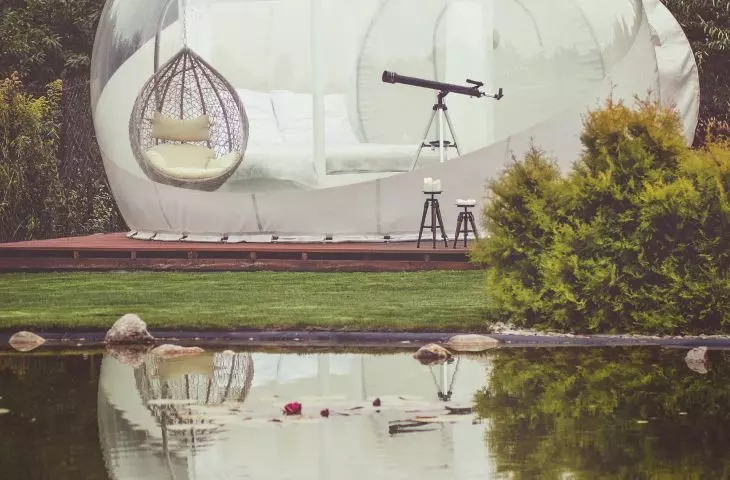 In the Bubble - accommodation under the stars