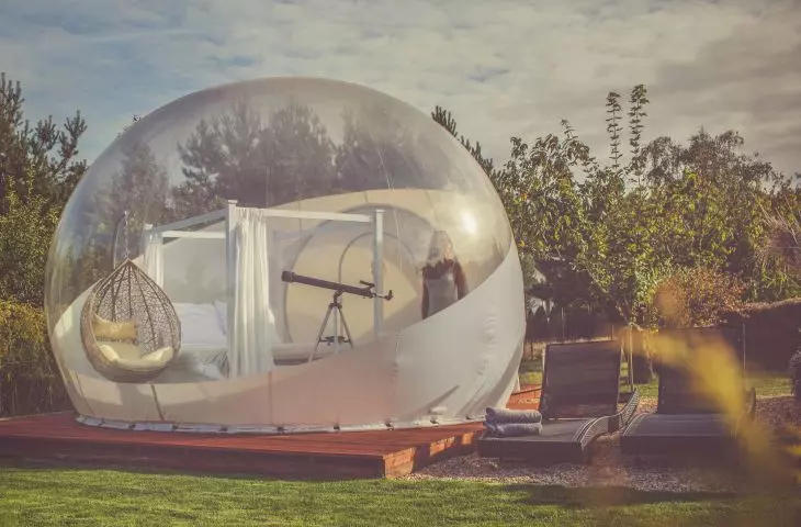 In the Bubble - accommodation under the stars