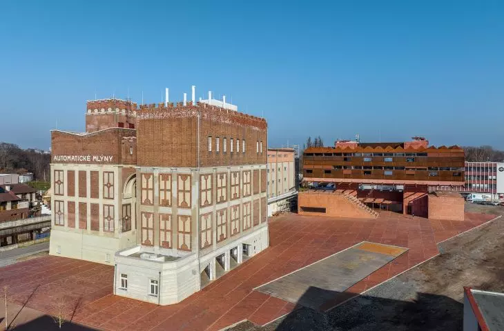 Revitalization of the Automatic Mills in Pardubice