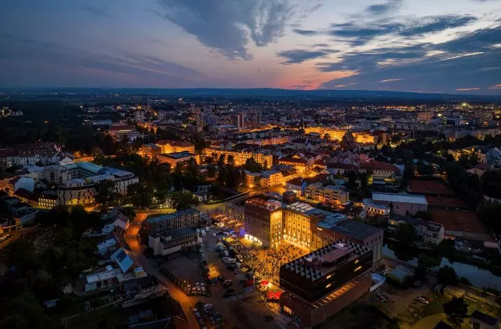Automatic Mills in the background of the city skyline 
