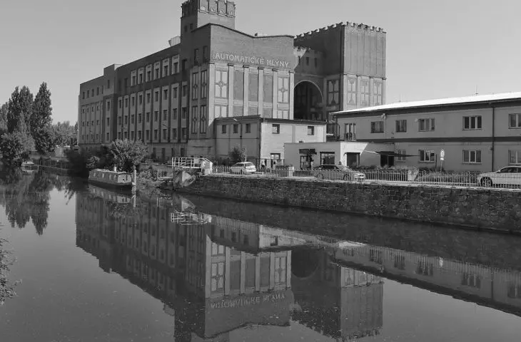 Revitalization of the Automatic Mills in Pardubice