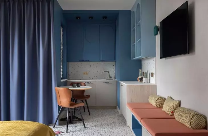 The interior is inspired by California's Palm Springs