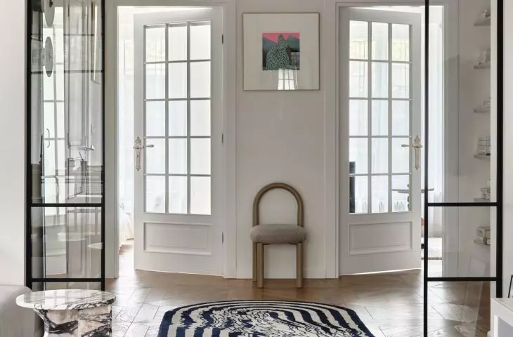 Interior inspired by Parisian mansions