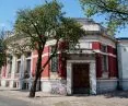 Budynek banku w którym powstanie Interaktywne Centrum Fajansu