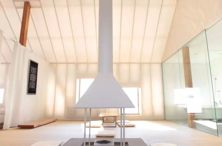 Earth Hotel — część projektu Mêmu Meadows w Taiki-cho na Hokkaido łączy tradycję budownictwa Ajnu z nowoczesnymi rozwiązaniami inżynieryjnymi