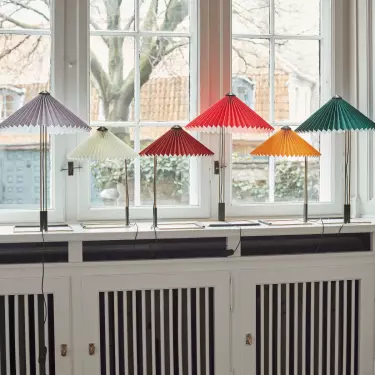 dSmall details - such as bedside lamps, curtains, photo frames or potted plants - create atmosphere and make the bedroom truly your place on earth.