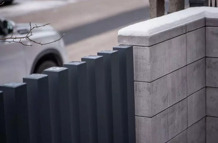 aluminum comb fence