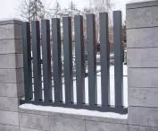 aluminiowe ogrodzenie grzebieniowe
