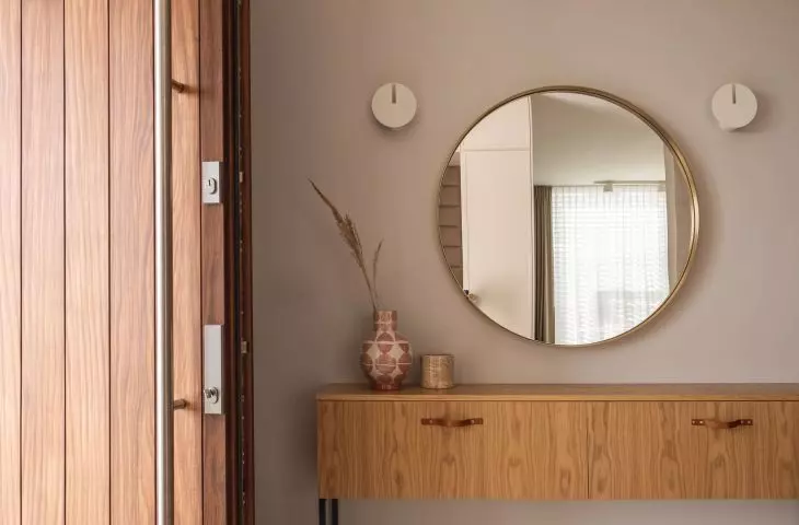 Natural interior of the Na Mezresoli project - entrance area