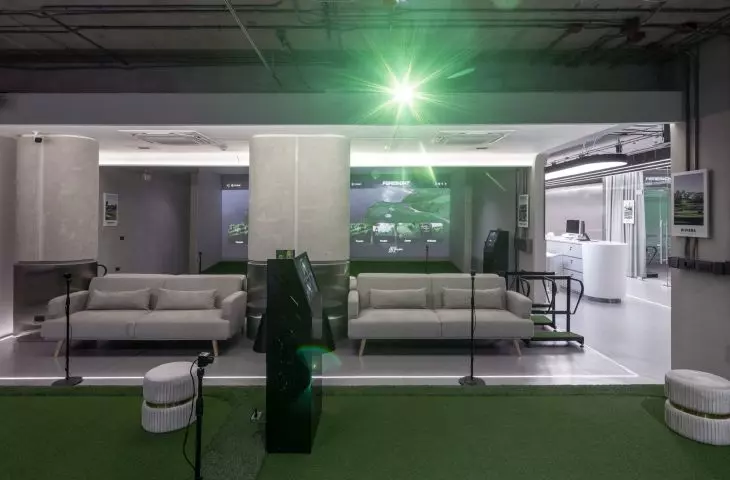 Kryty obiekt golfowy PLP City Range w Bangkoku